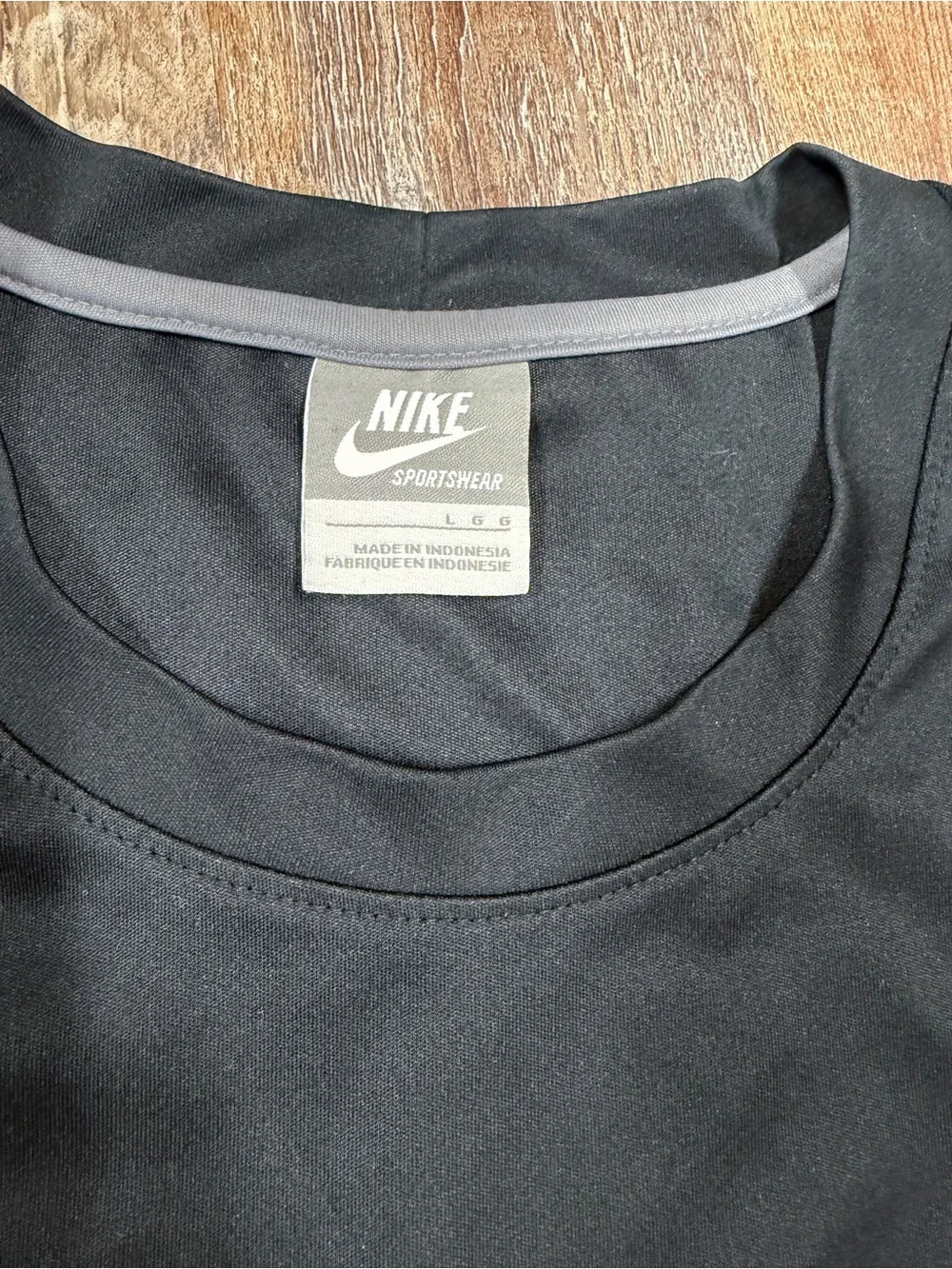 Vintage Nike center swoosh black & gray t-shirt with horizontal gray stripe